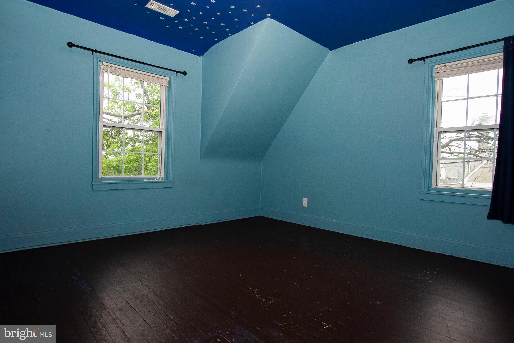 OLD DUNDALK - Residential