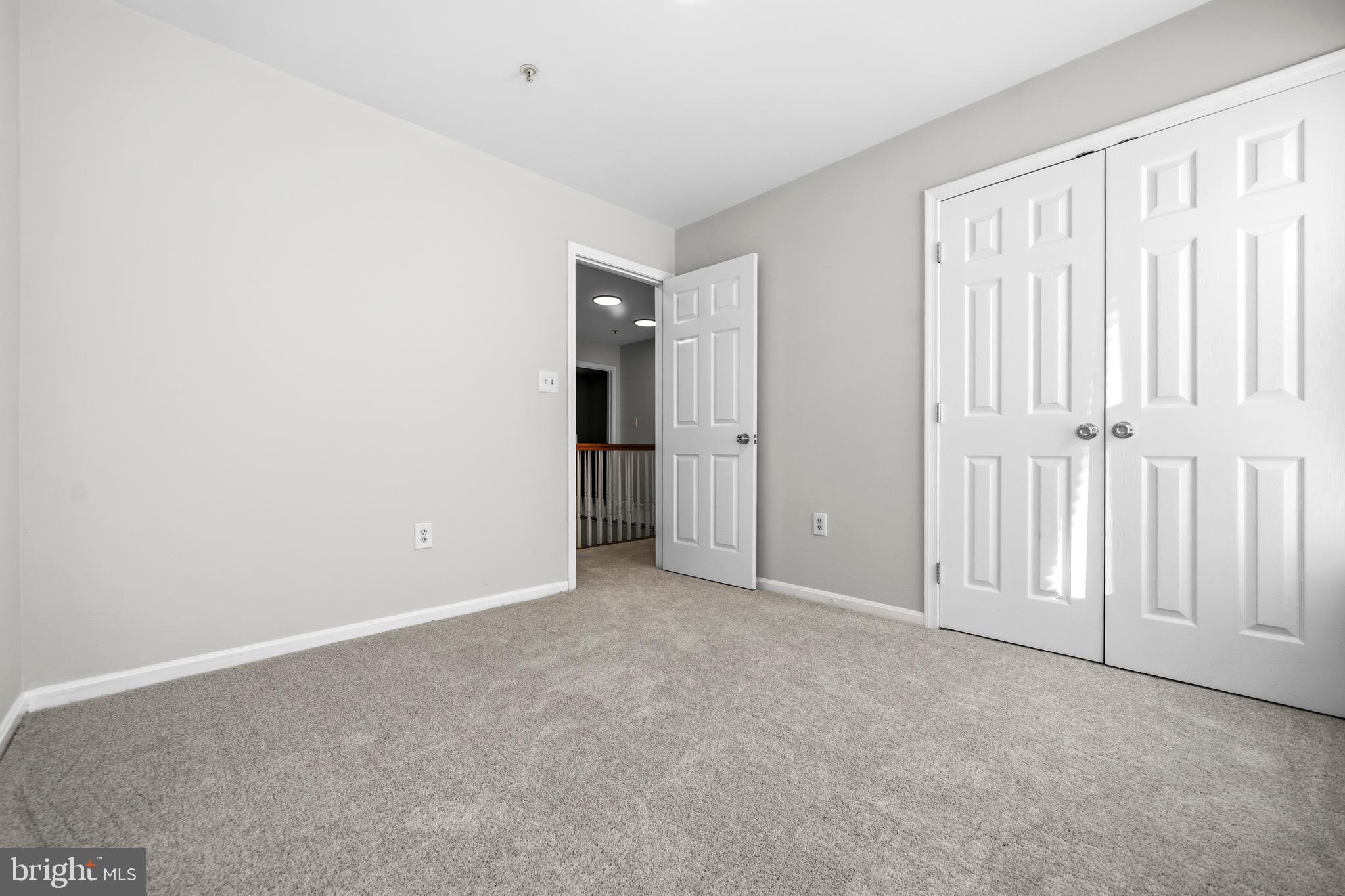 HAWTHORNE HILL - Residential