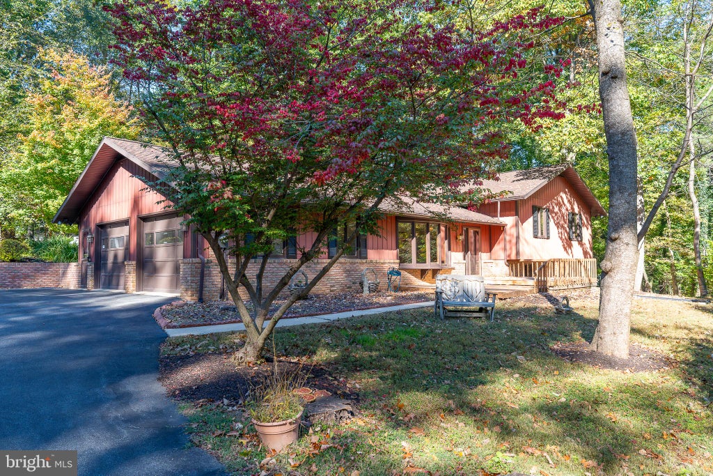 Photo of 1313 Deer Lane, LANCASTER, PA 17601 (MLS # PALA2097312)
