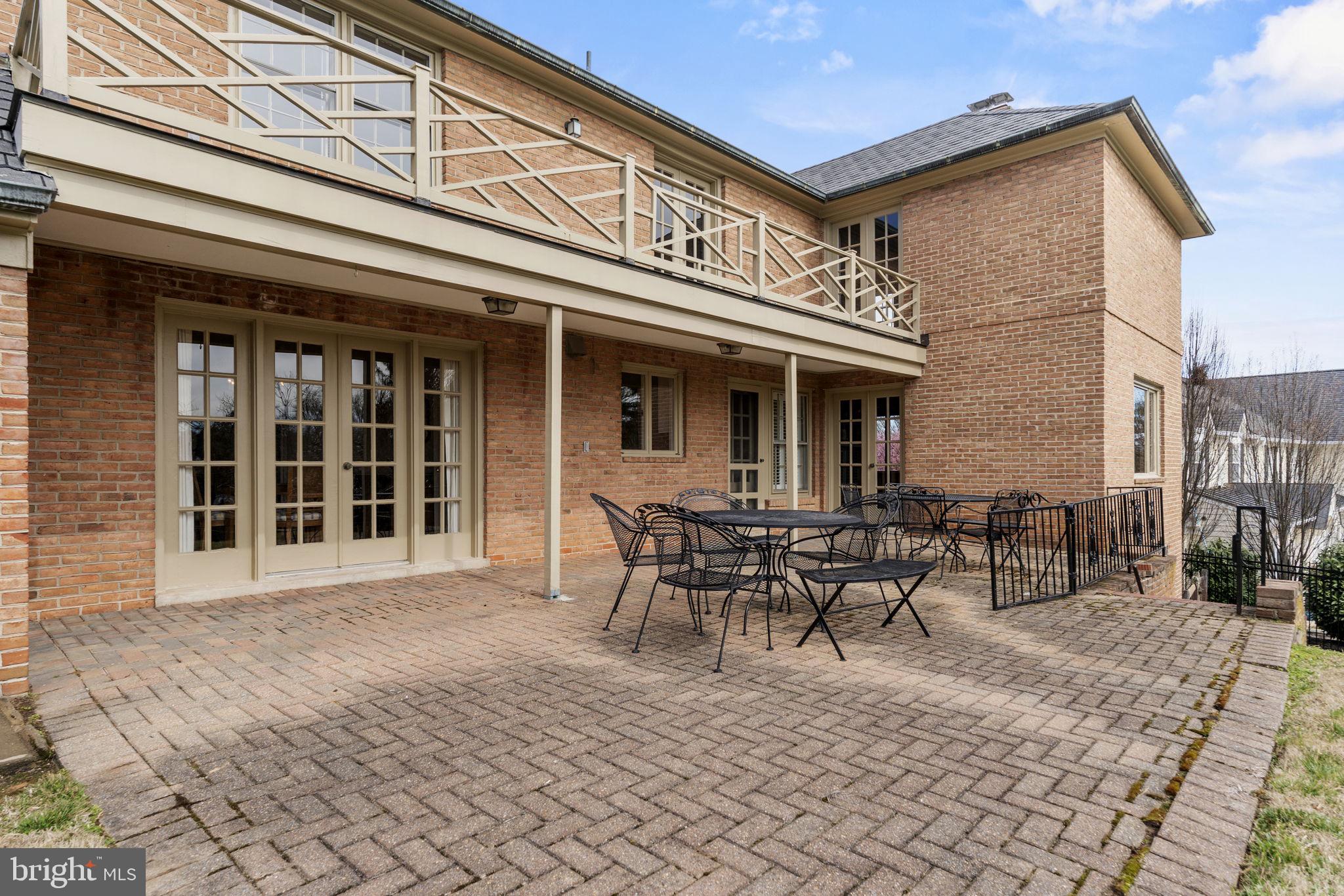 MCAULEY PARK - Residential