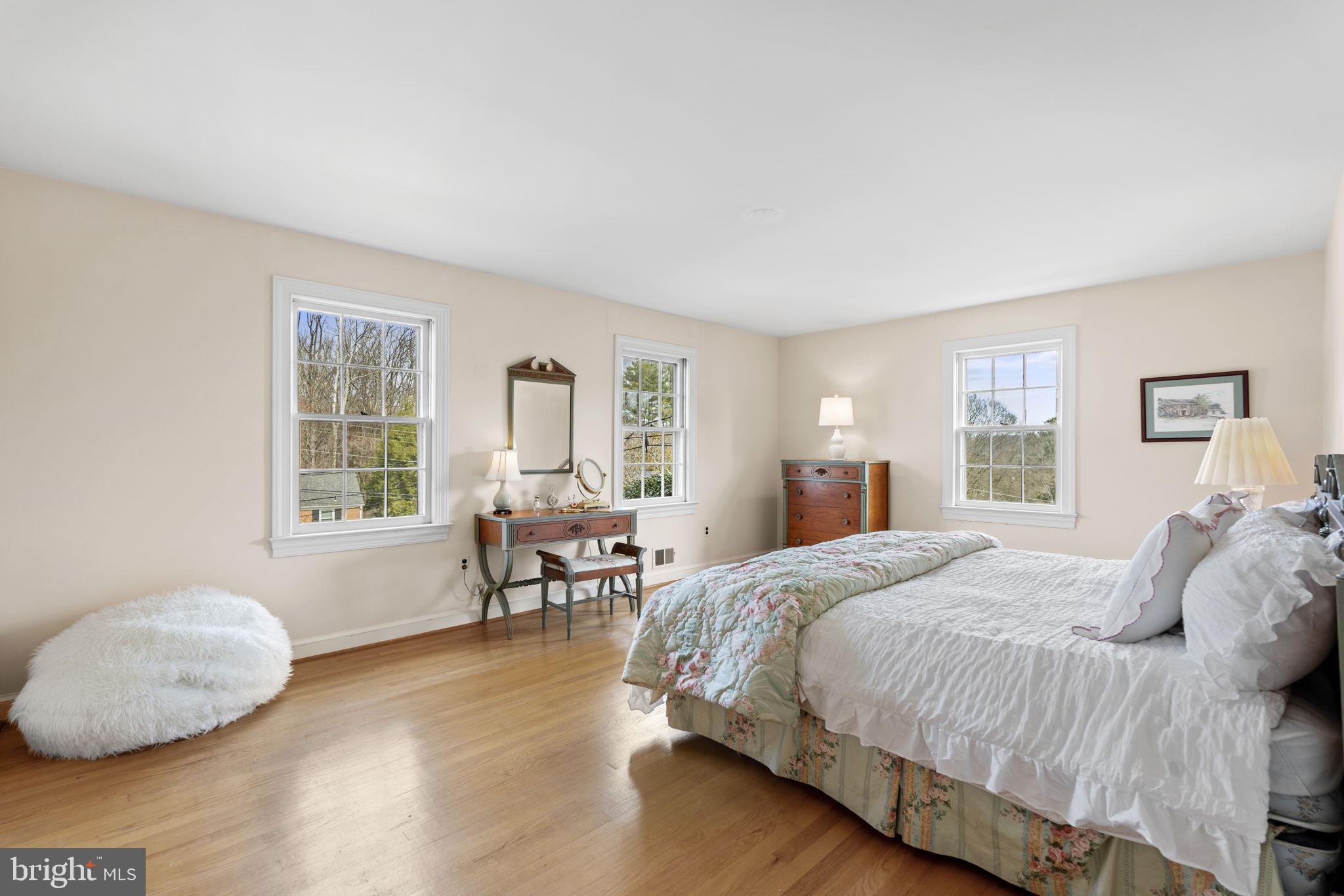 MCAULEY PARK - Residential