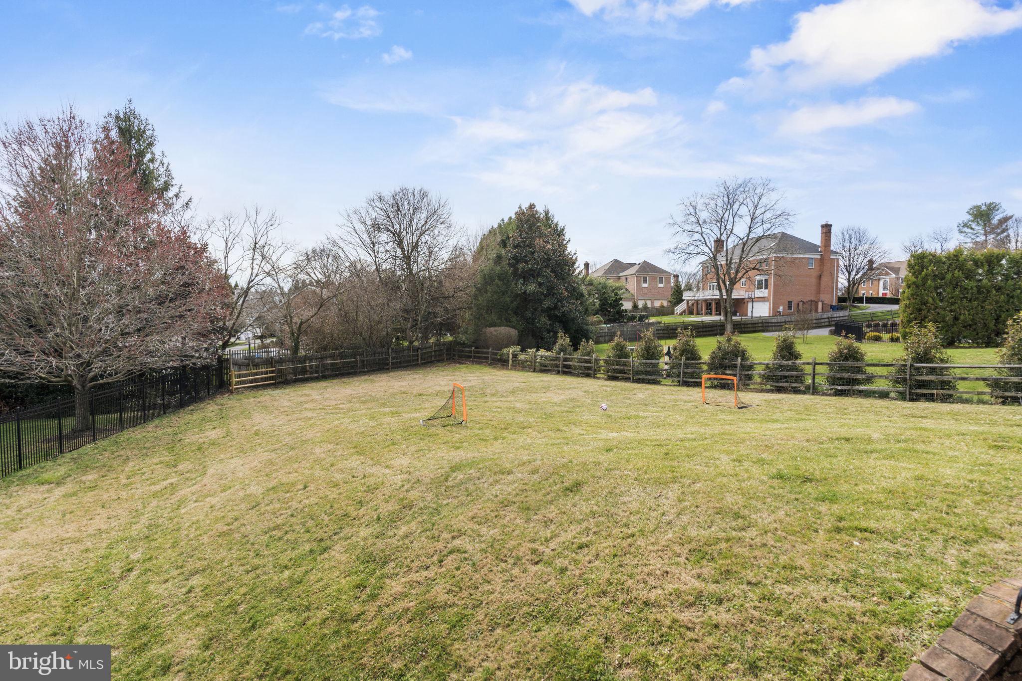 MCAULEY PARK - Residential