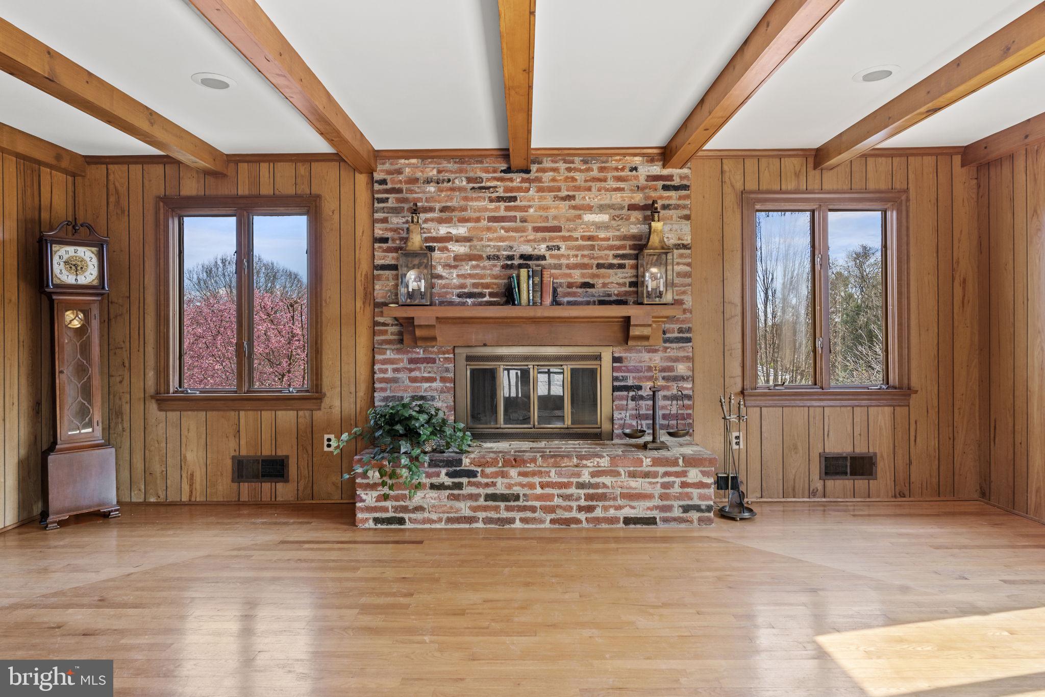 MCAULEY PARK - Residential