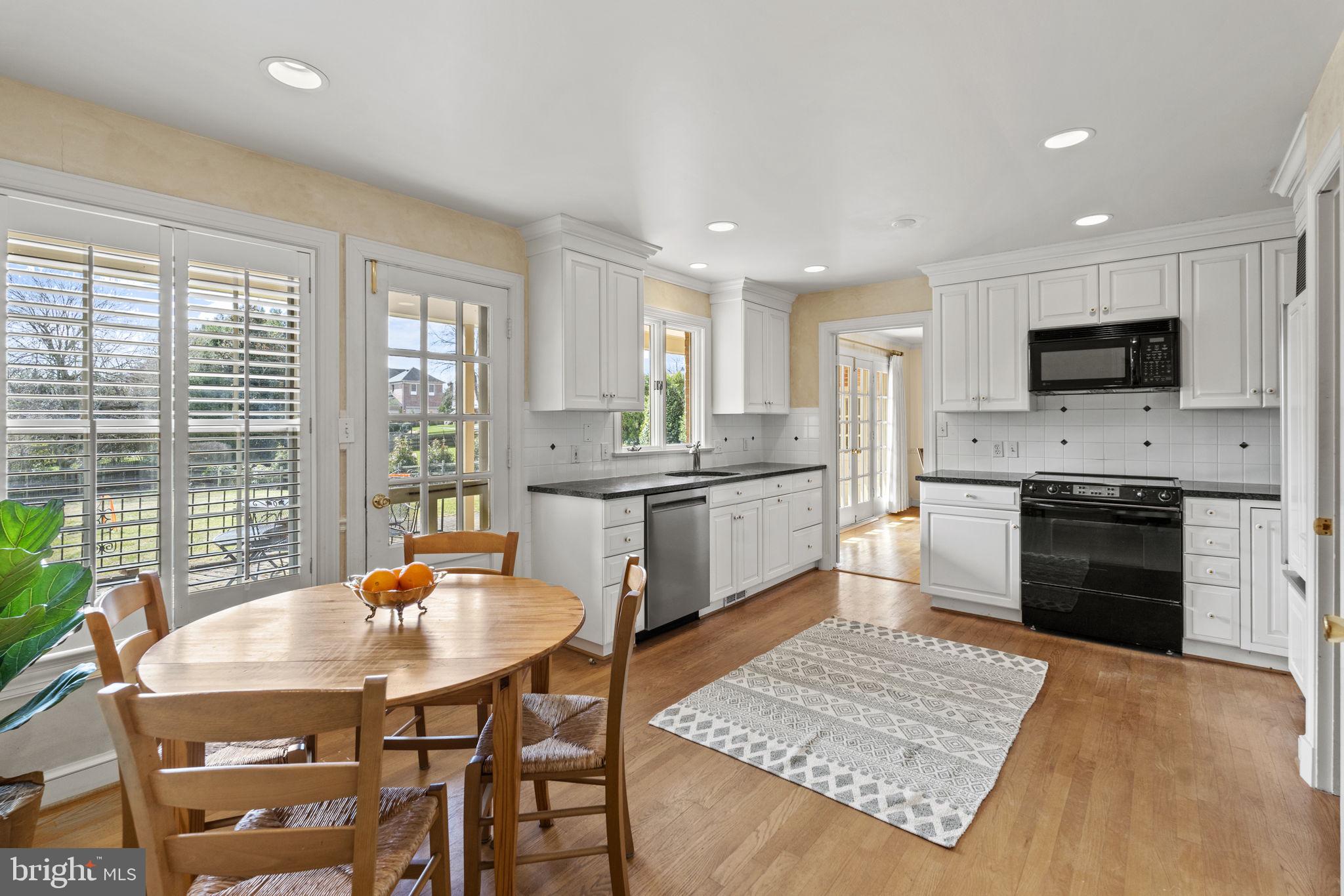 MCAULEY PARK - Residential