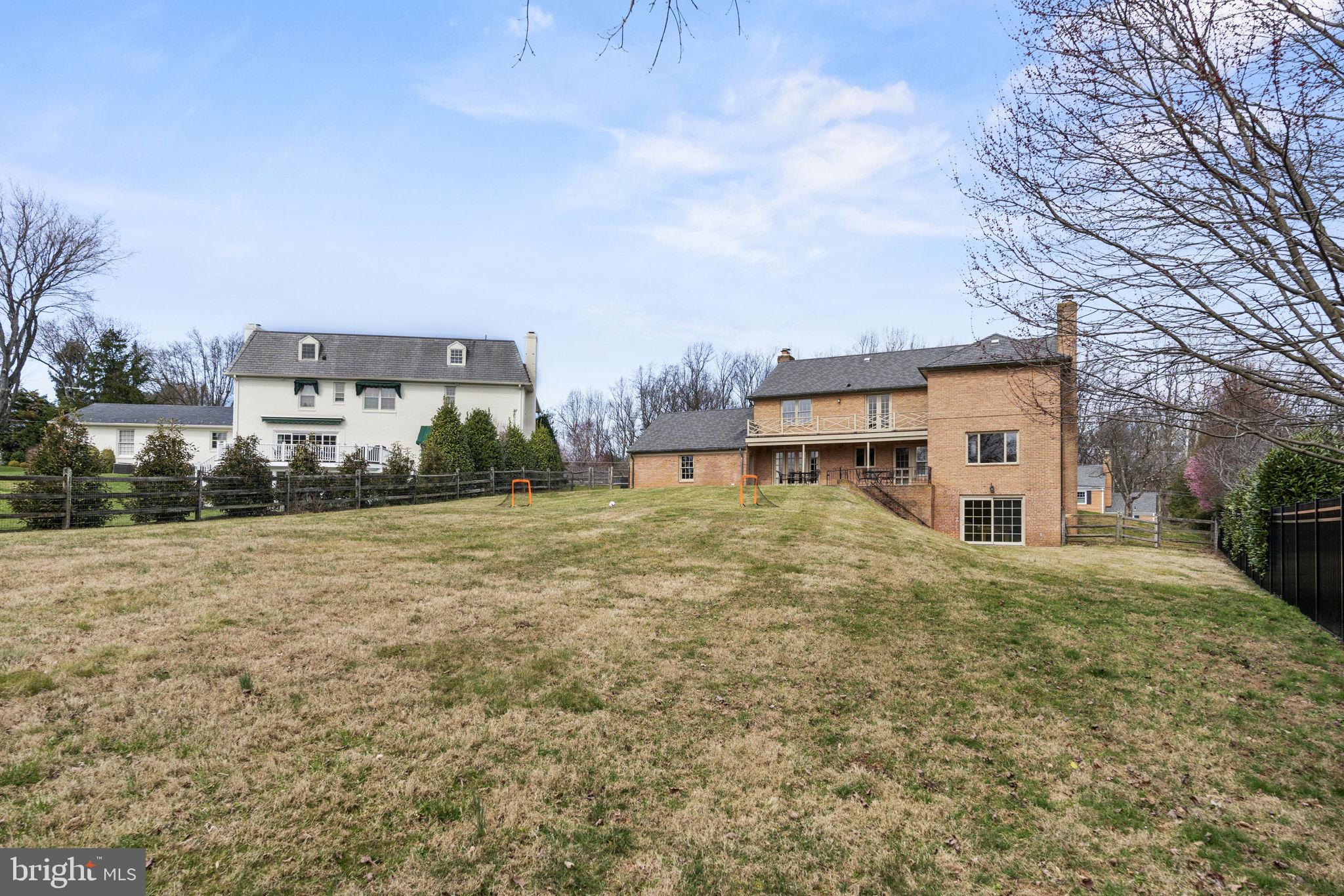 MCAULEY PARK - Residential