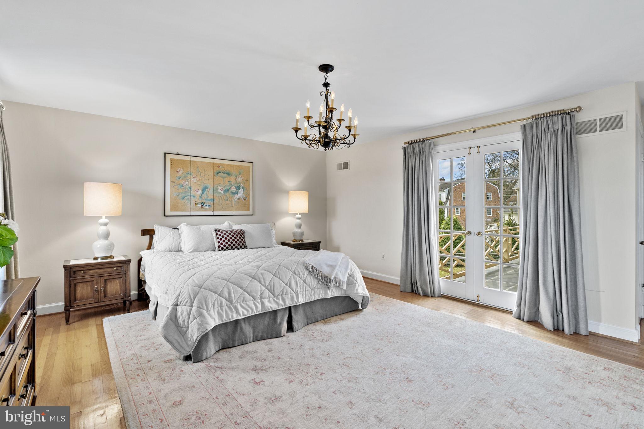 MCAULEY PARK - Residential