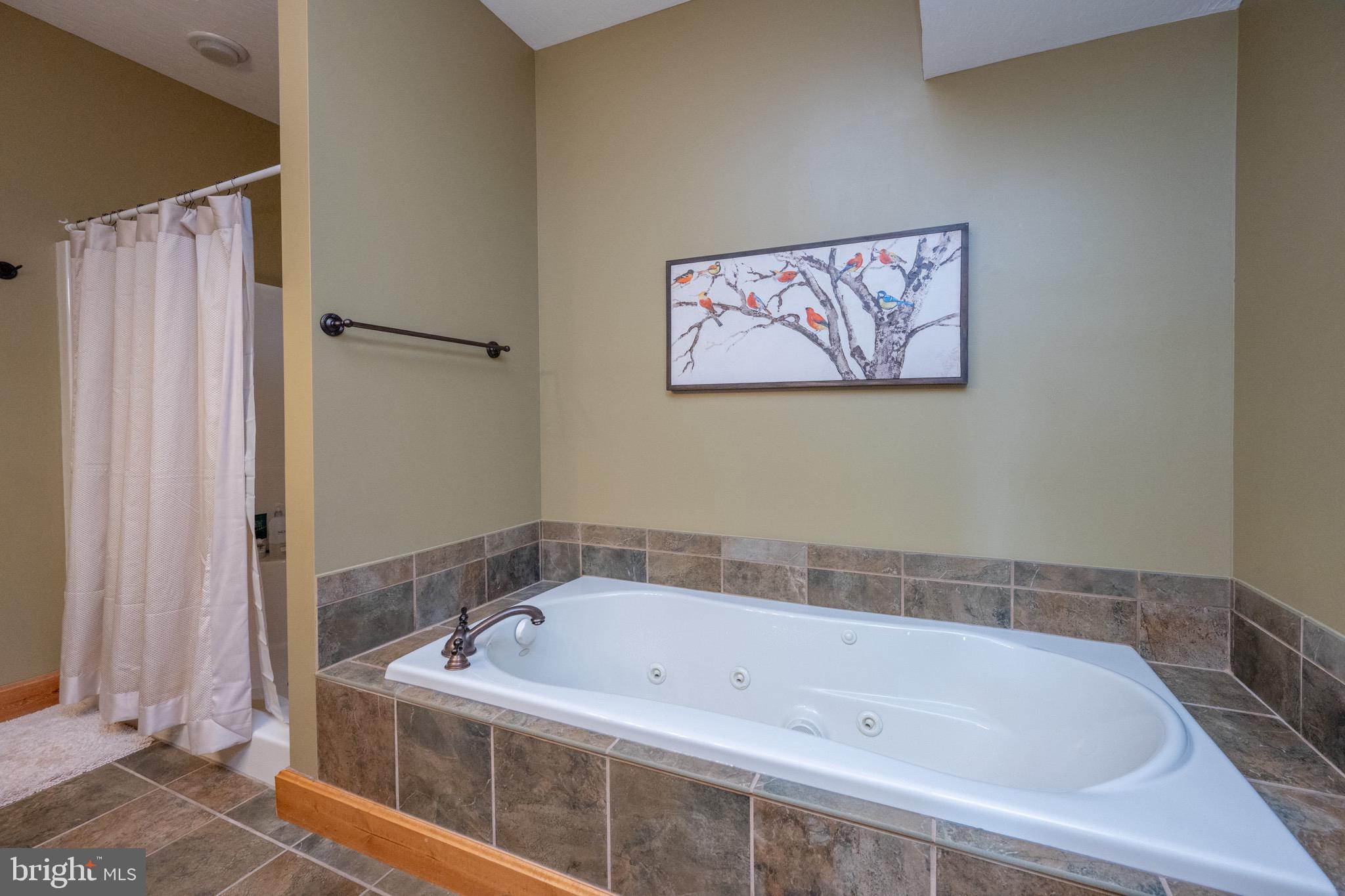 SOUTHRIDGE - Residential