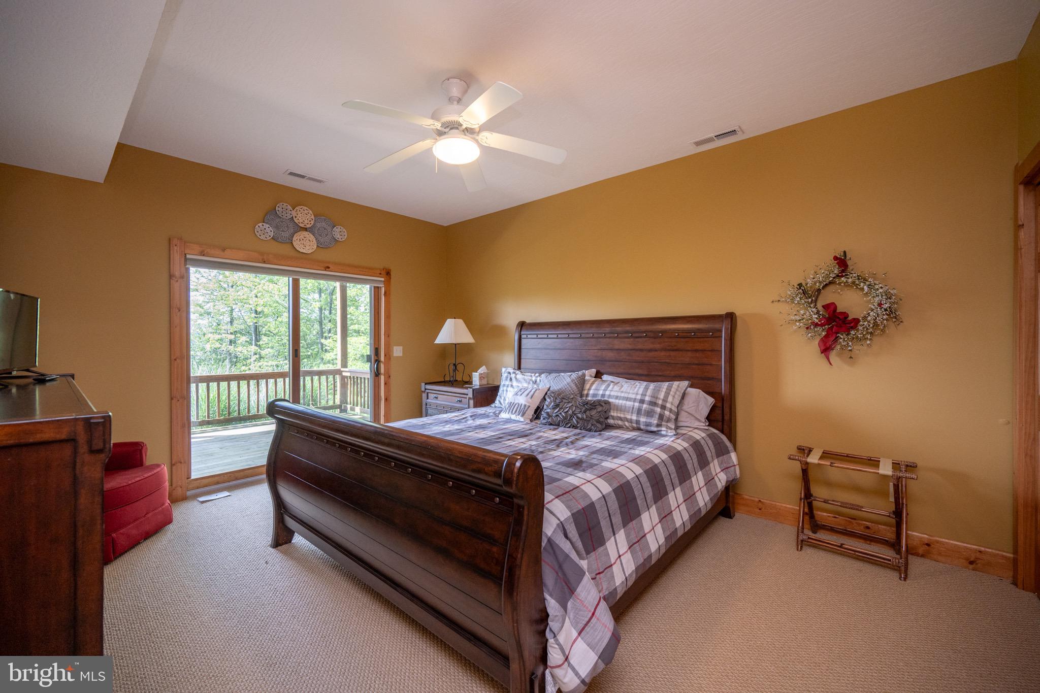 SOUTHRIDGE - Residential