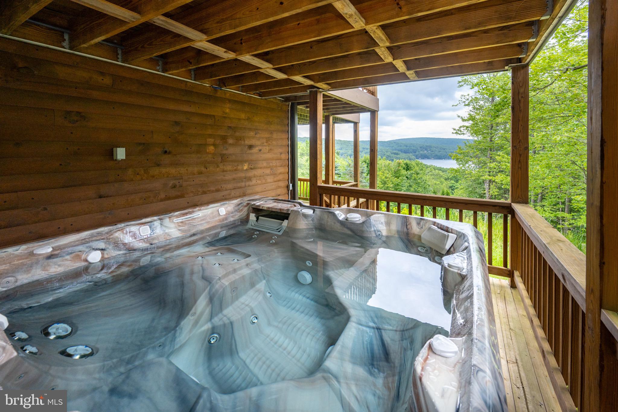 SOUTHRIDGE - Residential