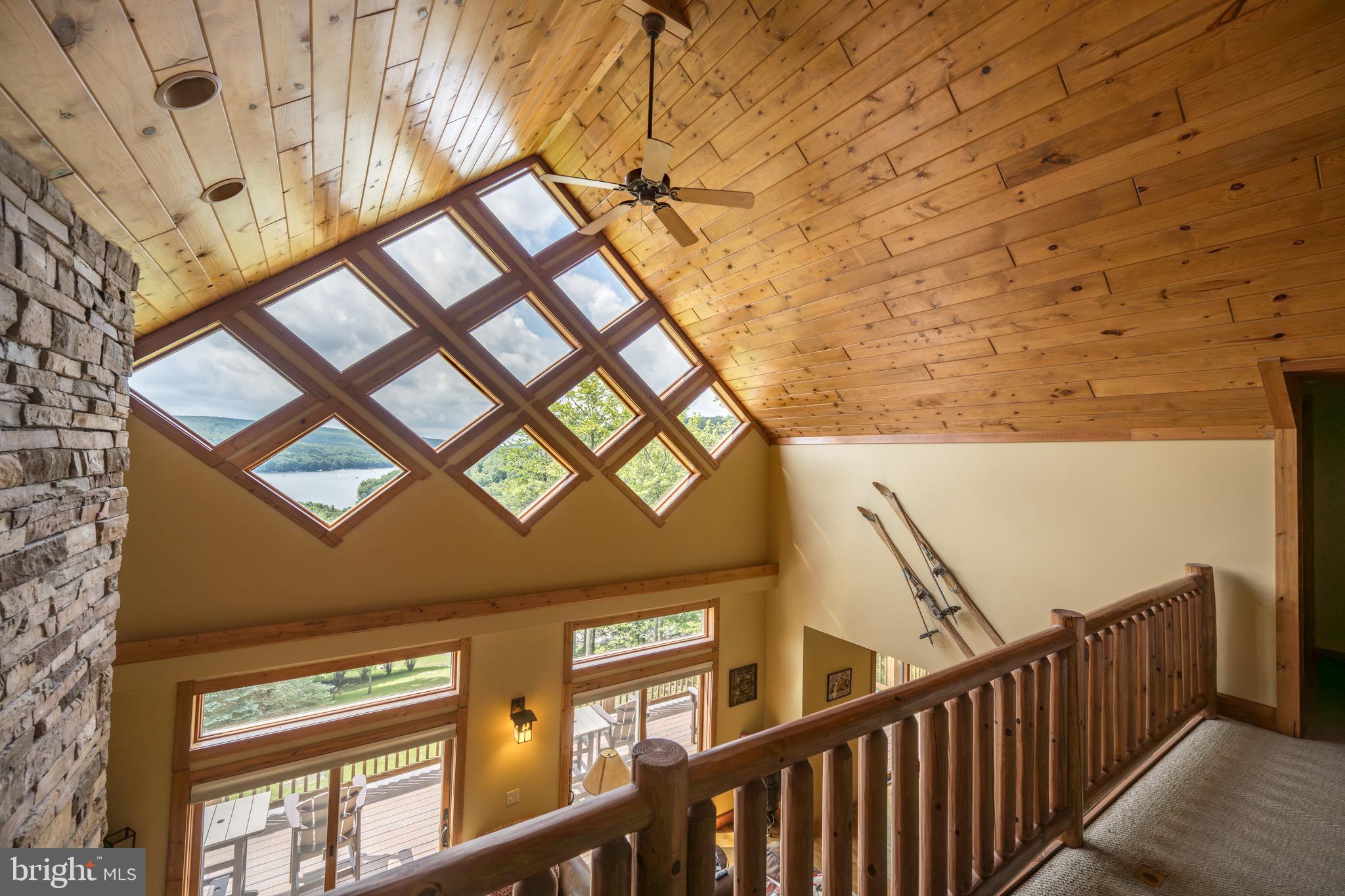 SOUTHRIDGE - Residential