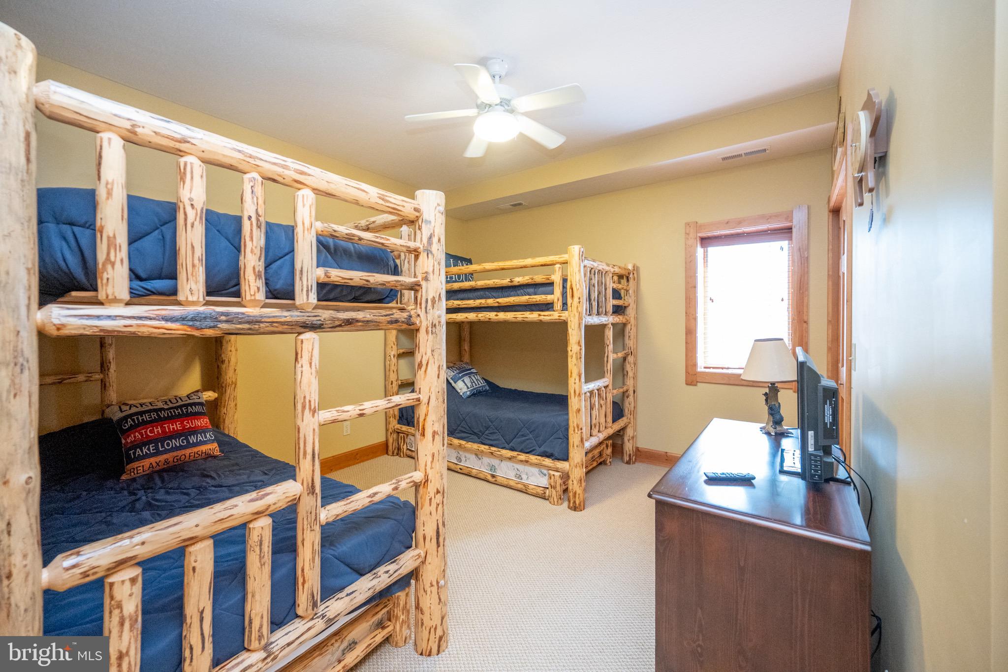 SOUTHRIDGE - Residential