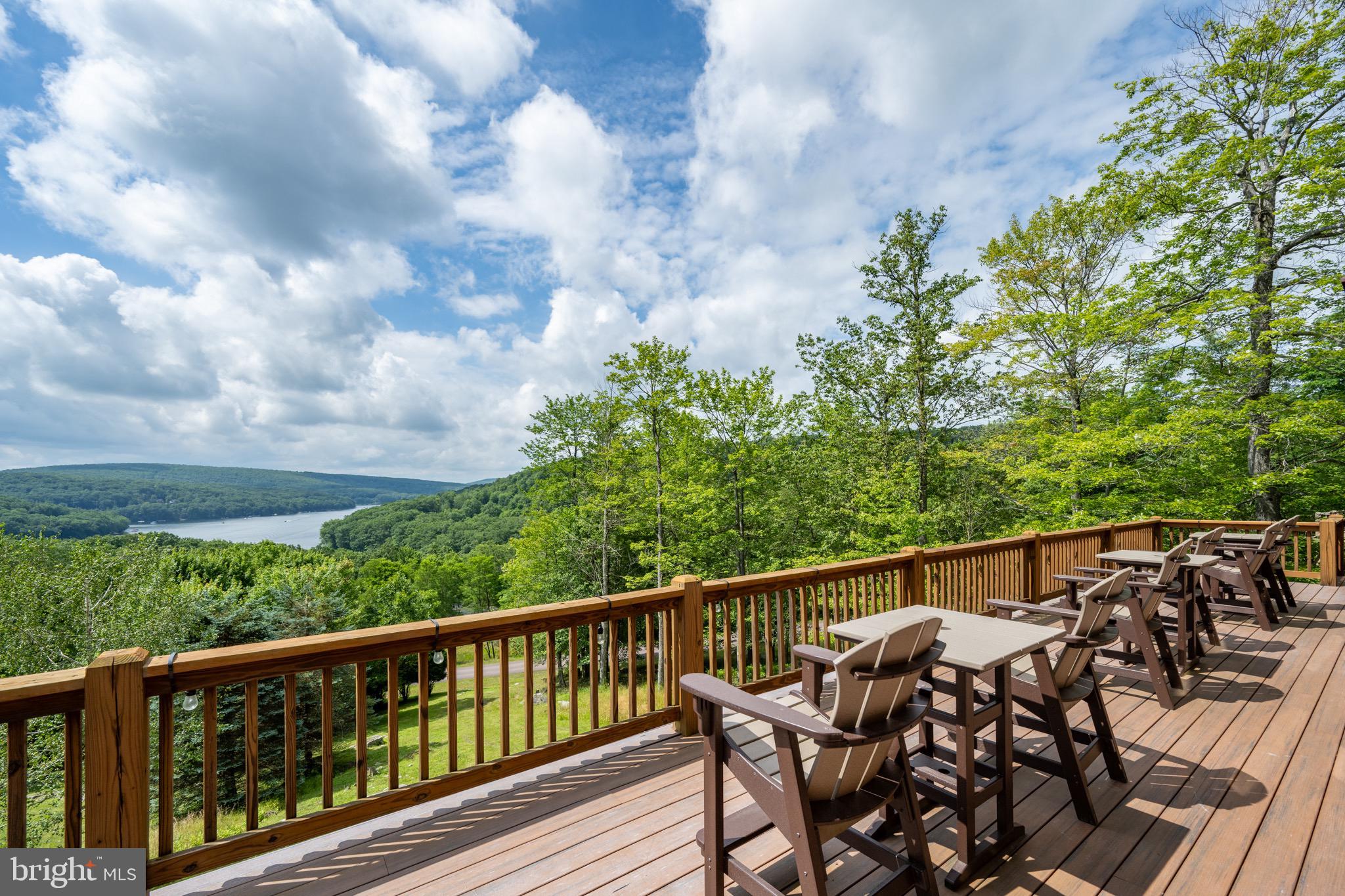 78 SOUTHRIDGE TERRACE