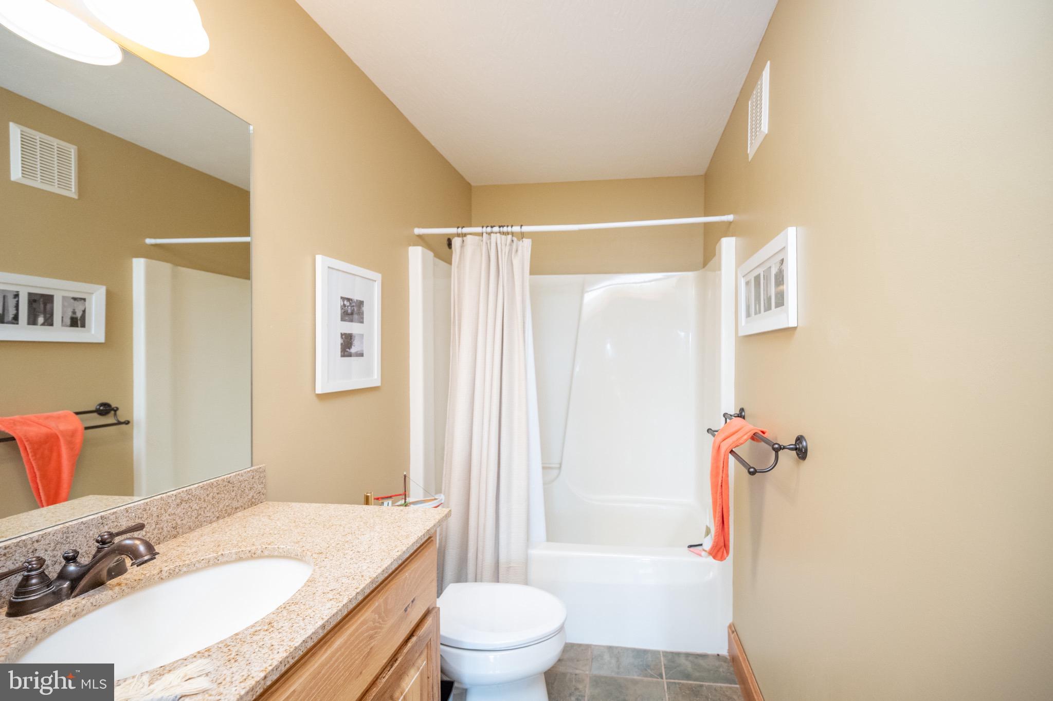 SOUTHRIDGE - Residential