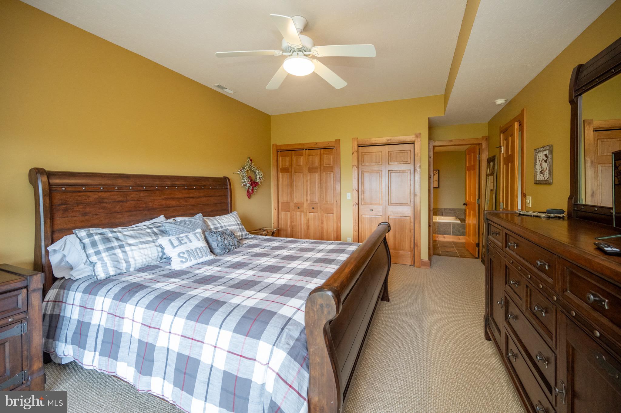 SOUTHRIDGE - Residential