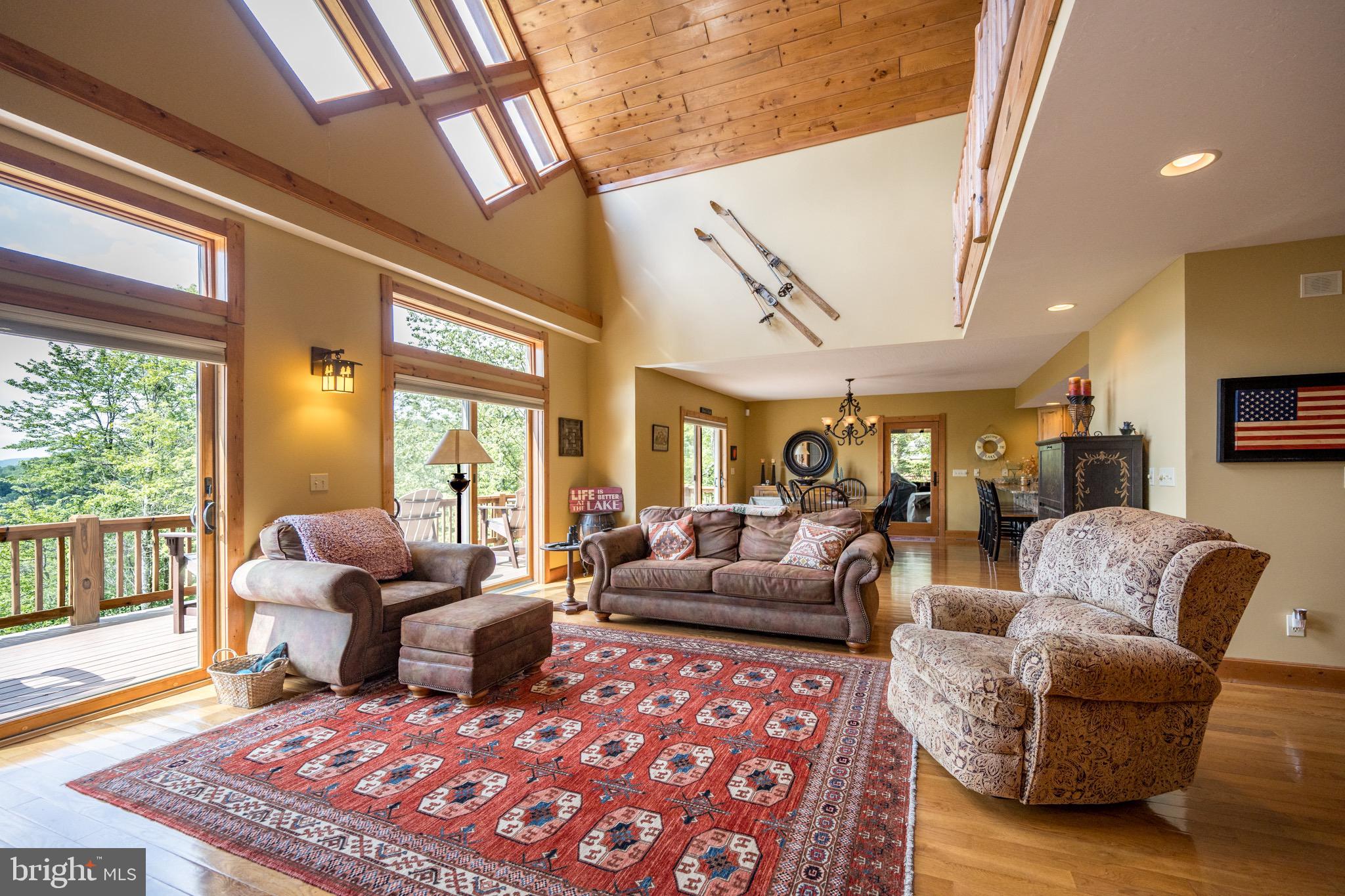 SOUTHRIDGE - Residential