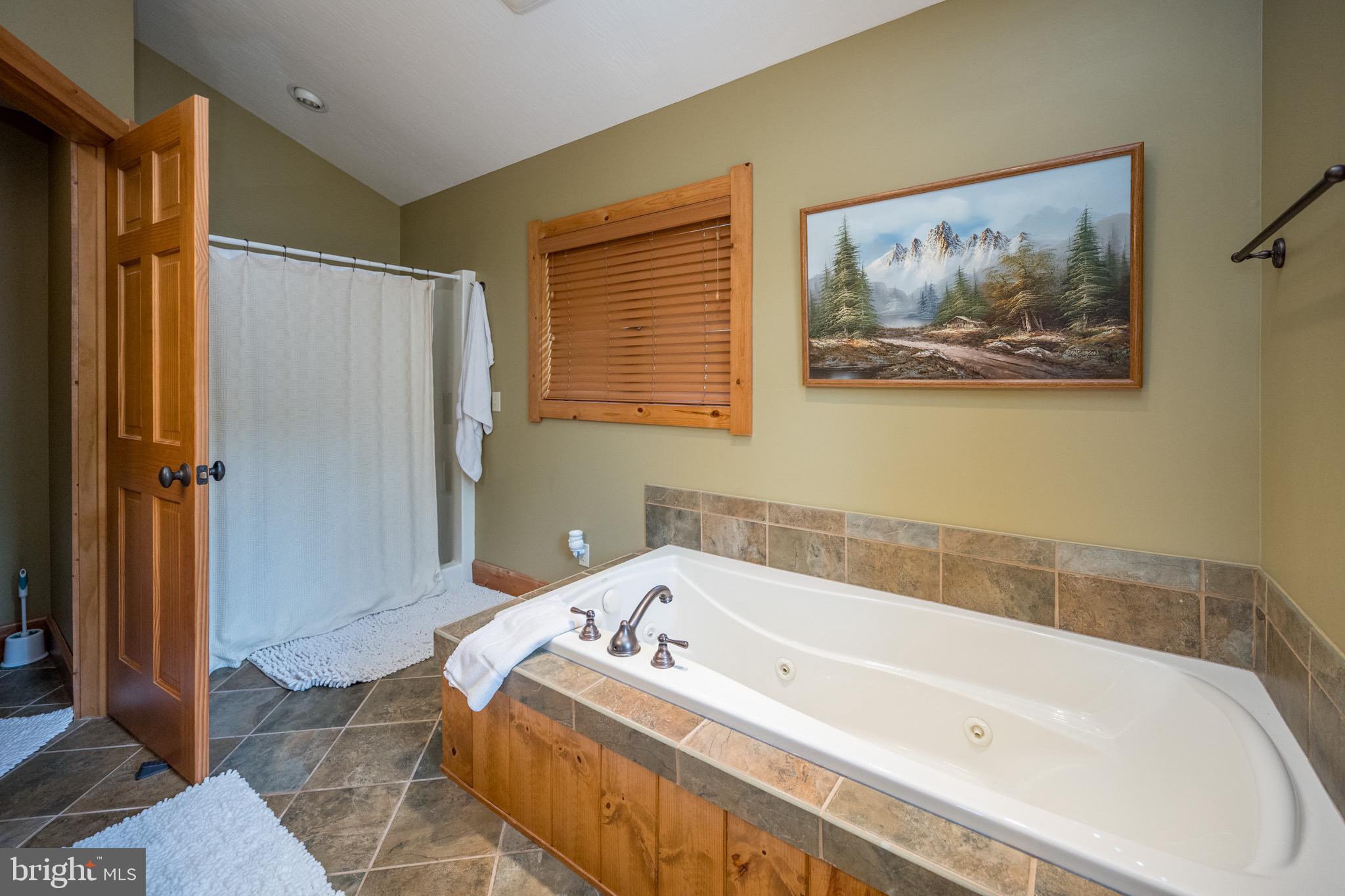 SOUTHRIDGE - Residential