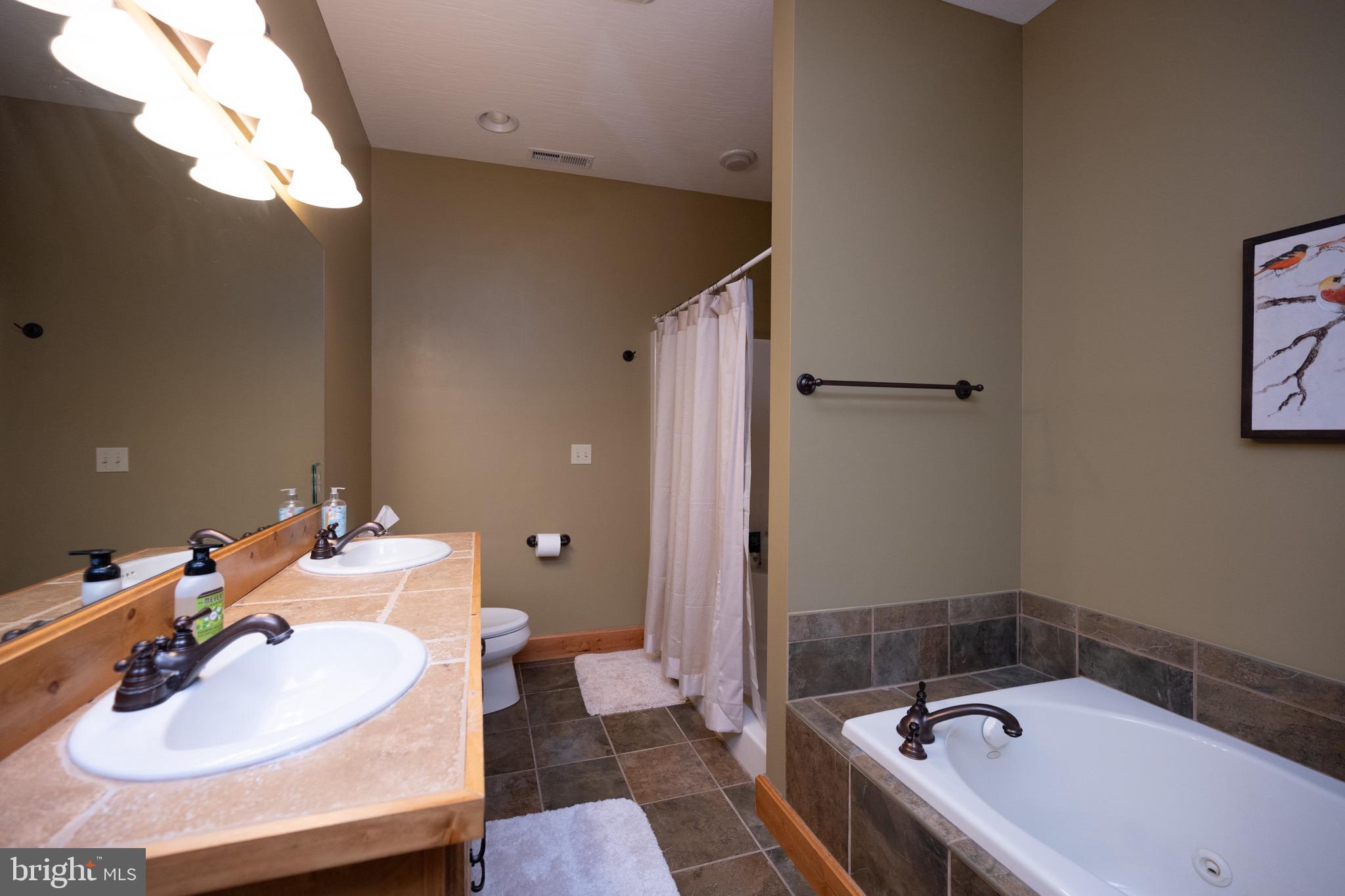 SOUTHRIDGE - Residential