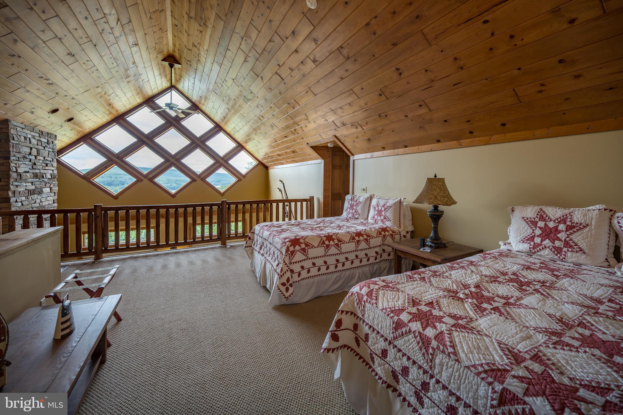 SOUTHRIDGE - Residential