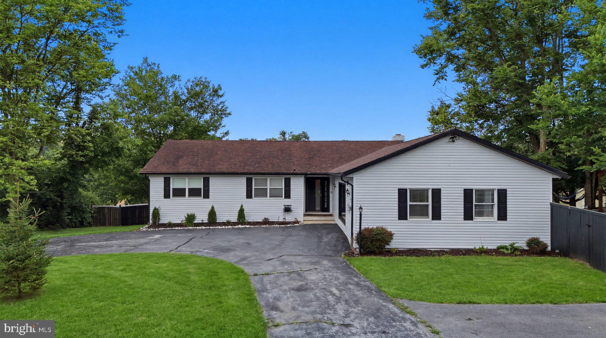 87 FIELDSTONE DRIVE