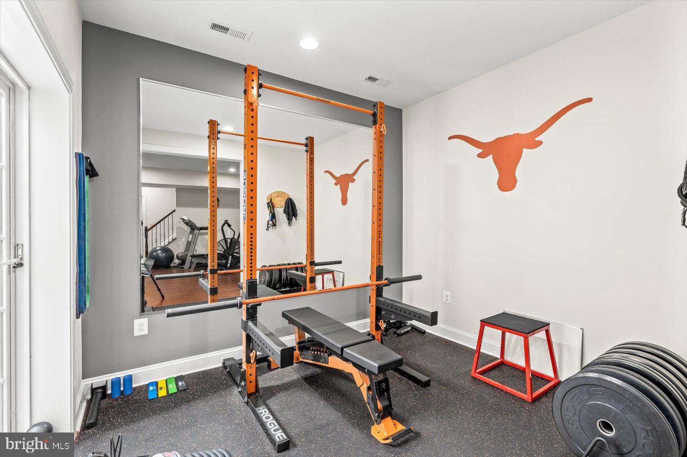 SADDLE RIDGE - Residential