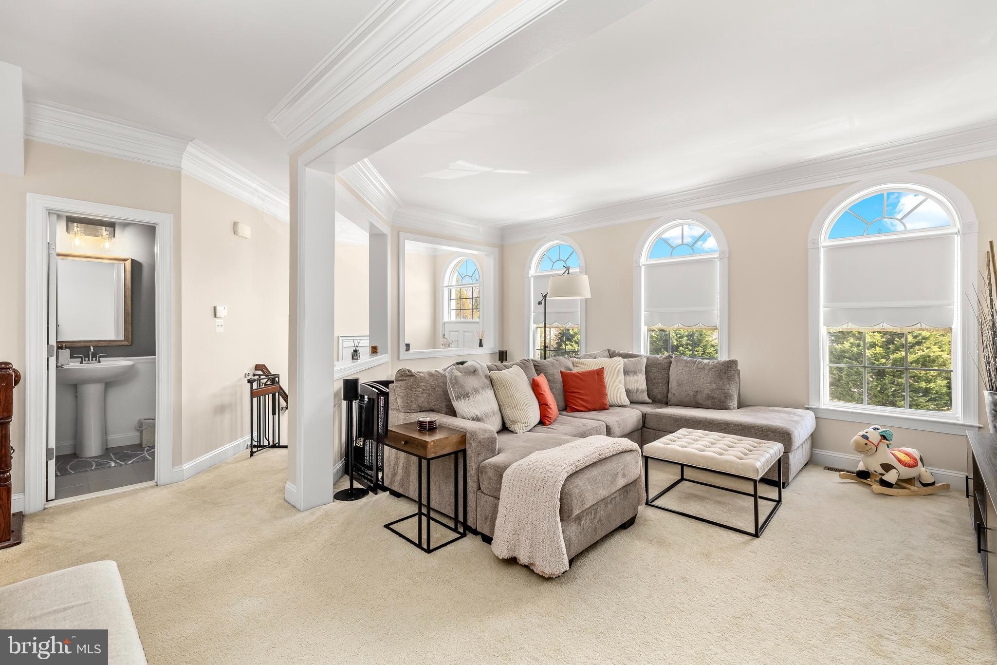 SADDLE RIDGE - Residential