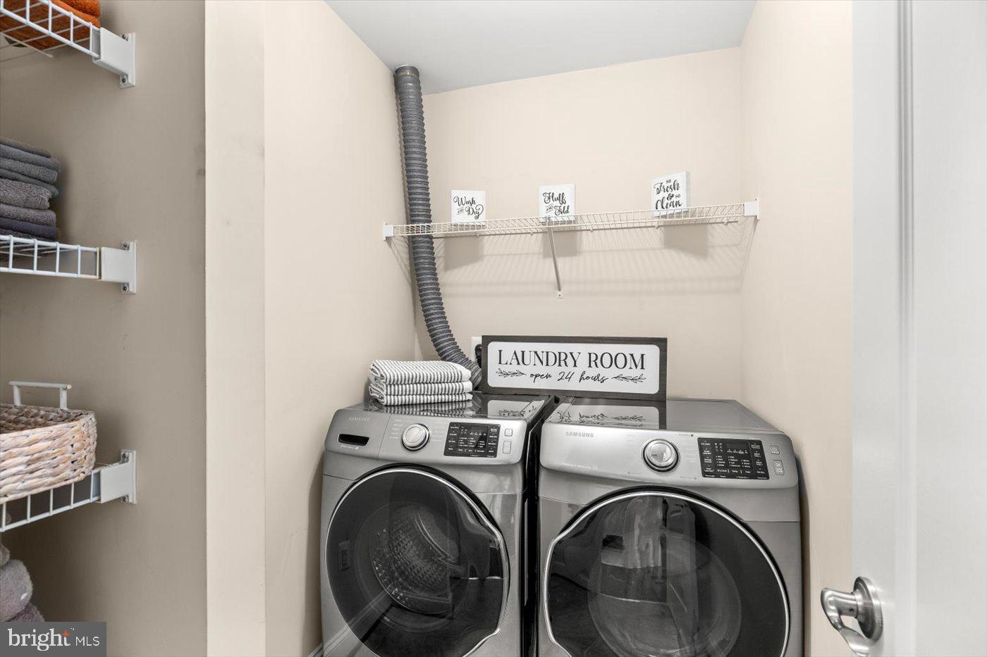 SADDLE RIDGE - Residential