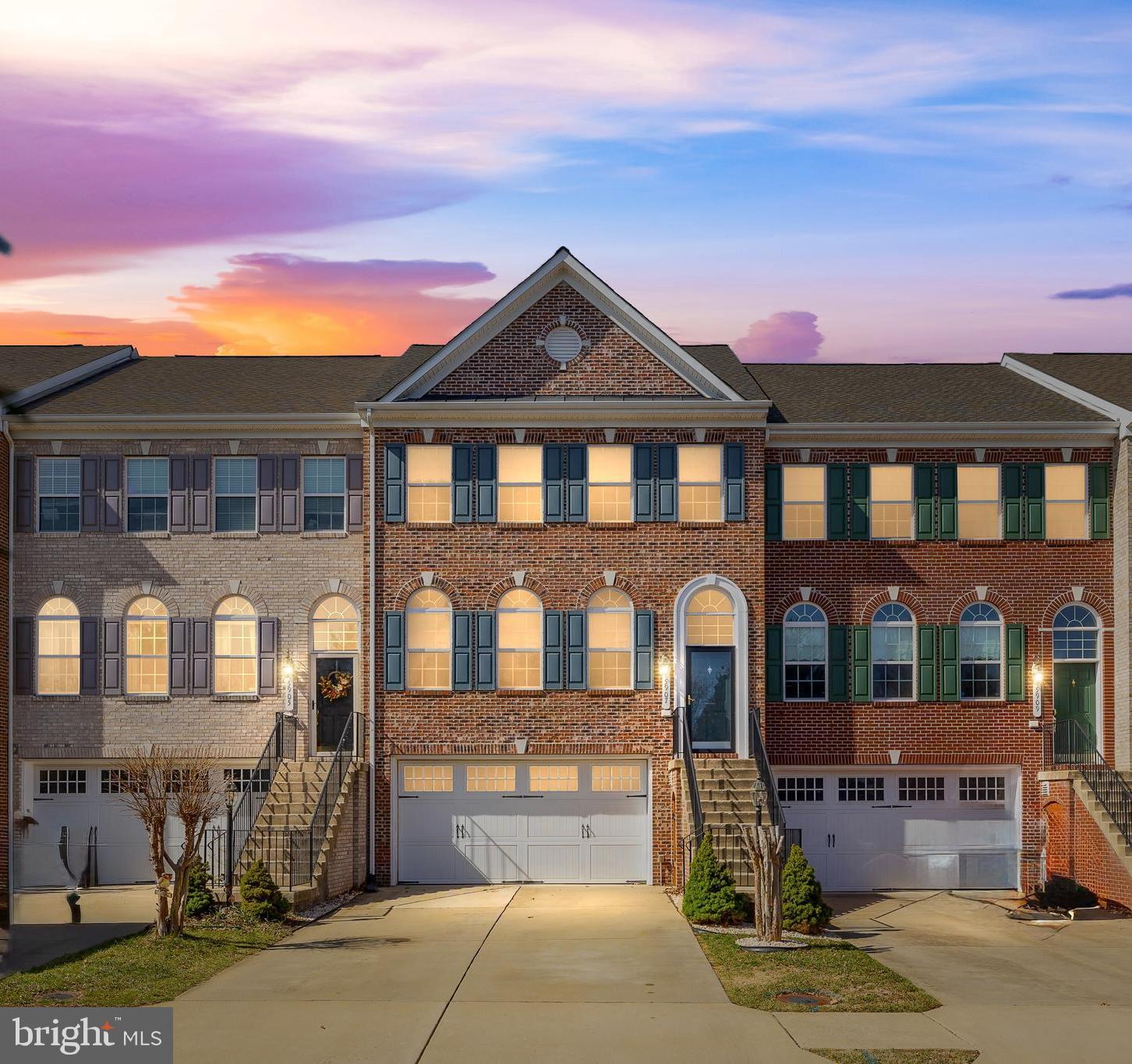 SADDLE RIDGE - Residential