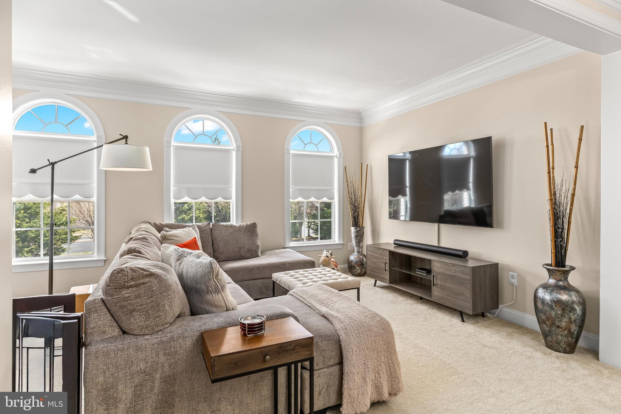 SADDLE RIDGE - Residential