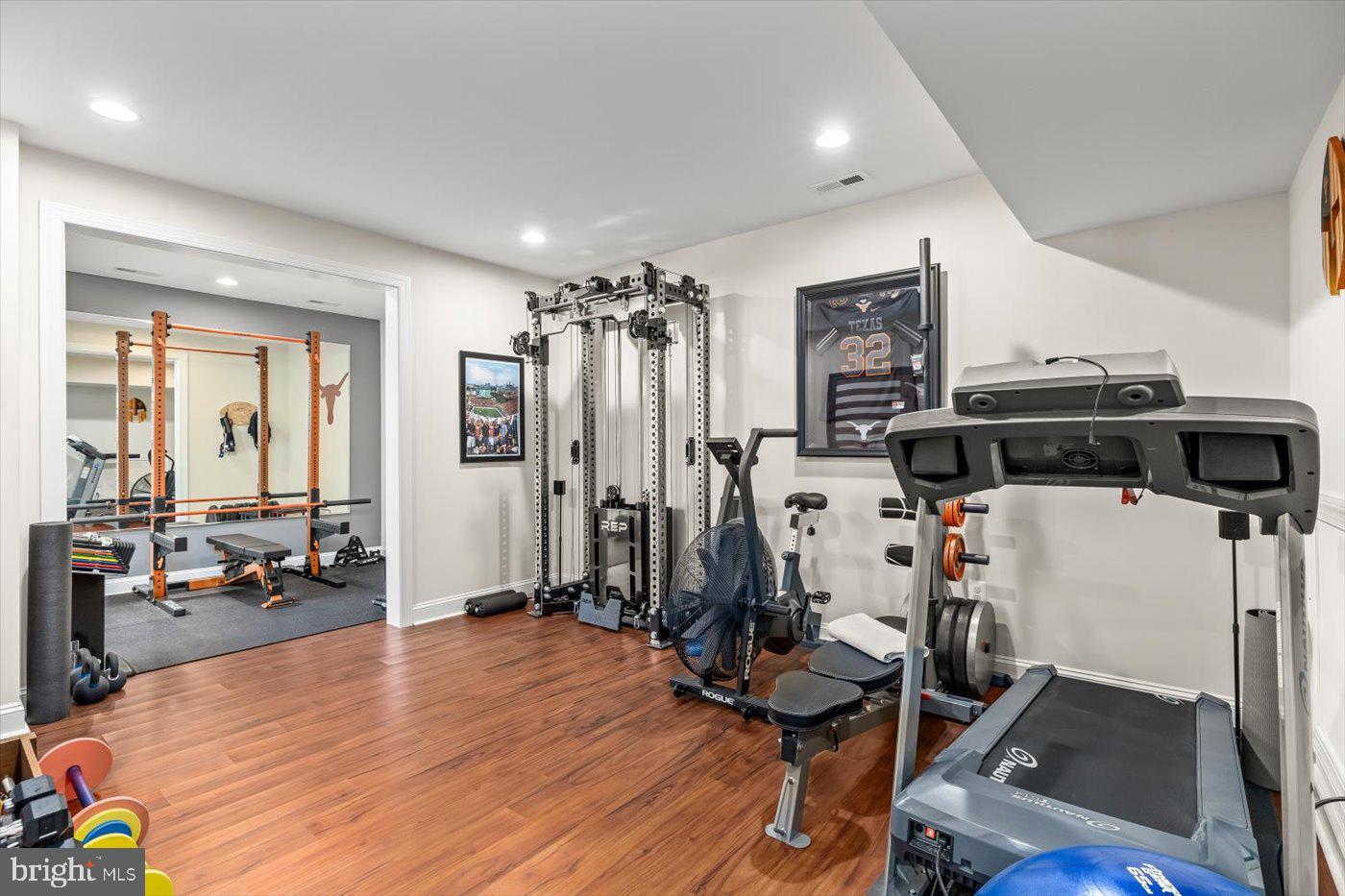 SADDLE RIDGE - Residential