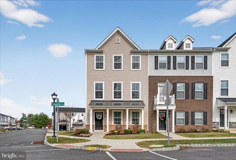 5121 FRANKLIN CIRCLE PIPERSVILLE PA 18947