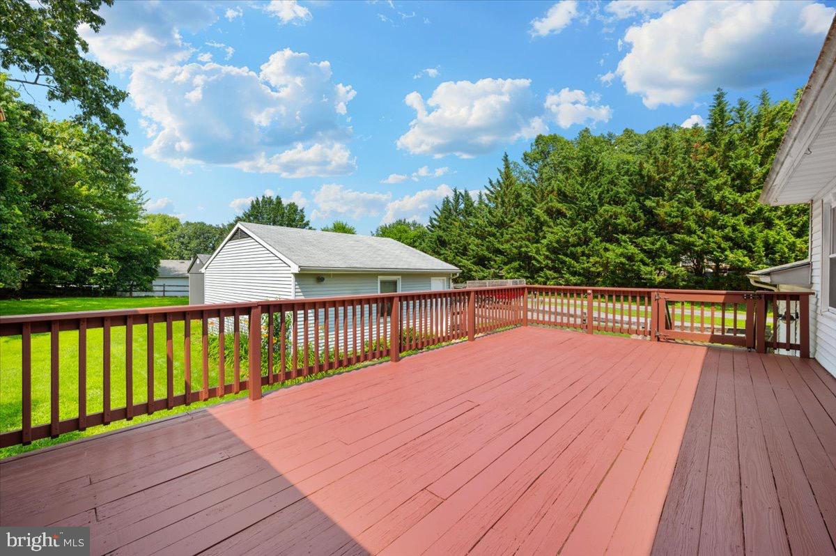 WISPERREN OAKS - Residential