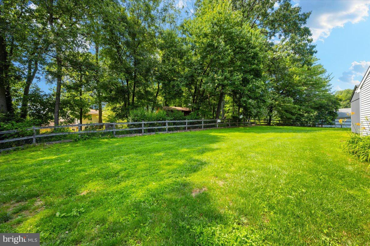 WISPERREN OAKS - Residential