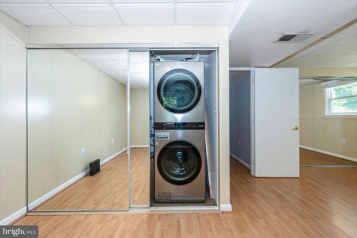 WISPERREN OAKS - Residential