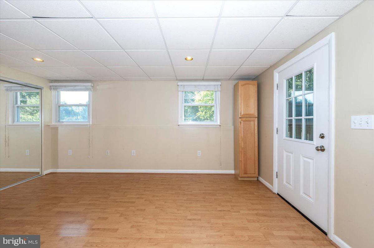 WISPERREN OAKS - Residential