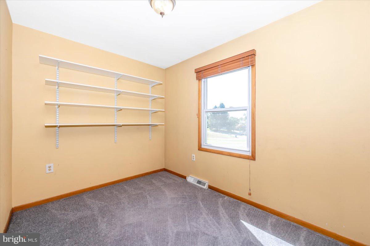 WISPERREN OAKS - Residential