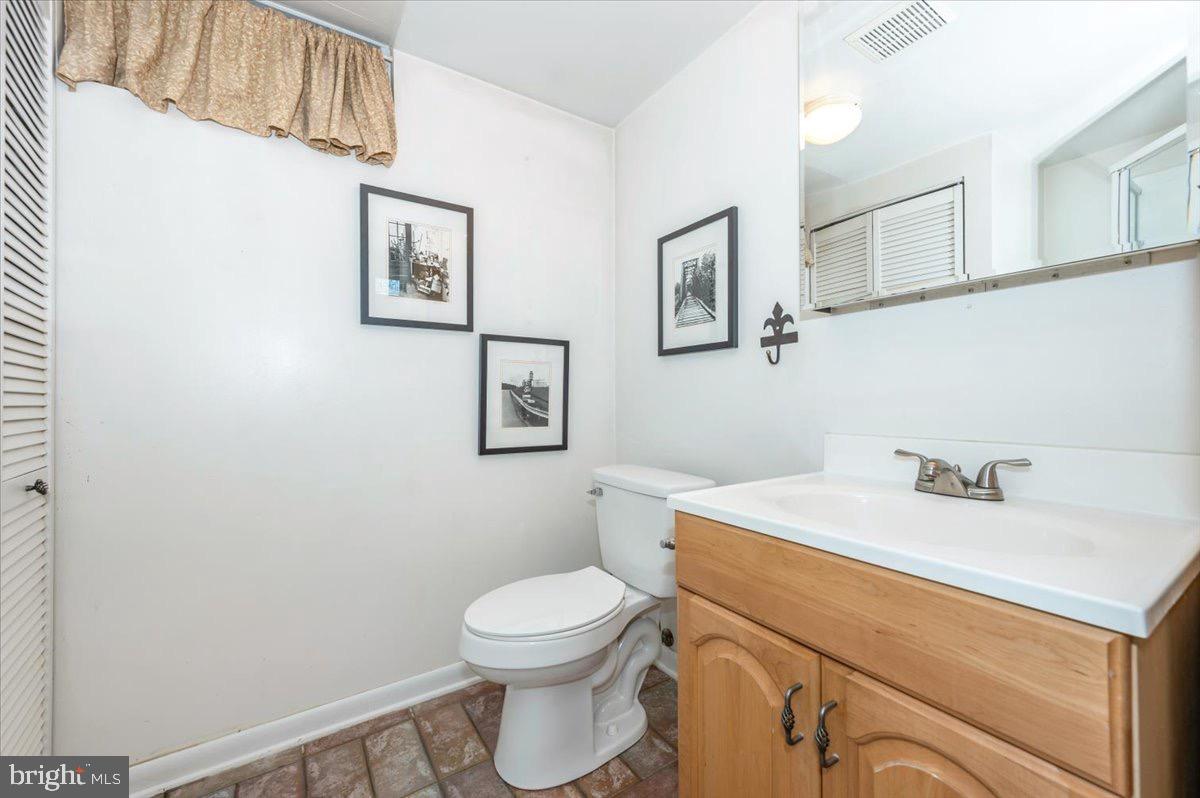 WISPERREN OAKS - Residential