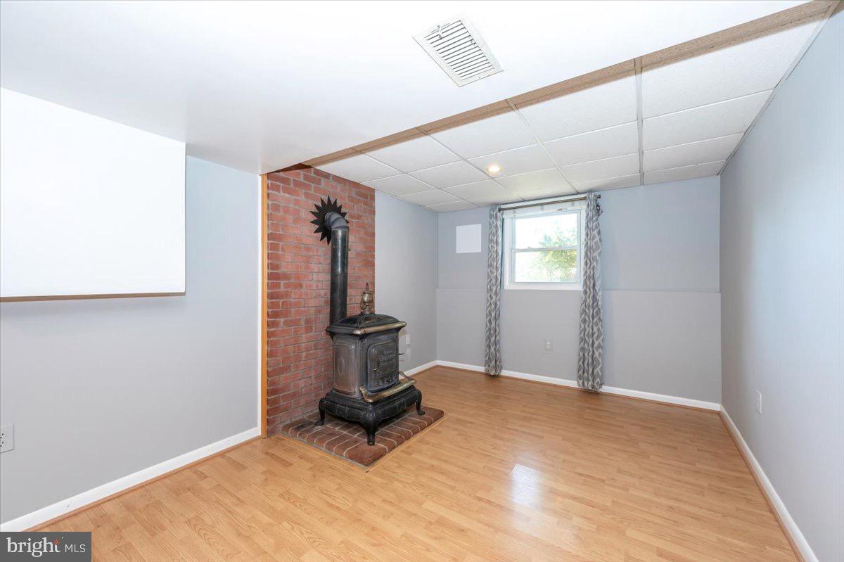 WISPERREN OAKS - Residential