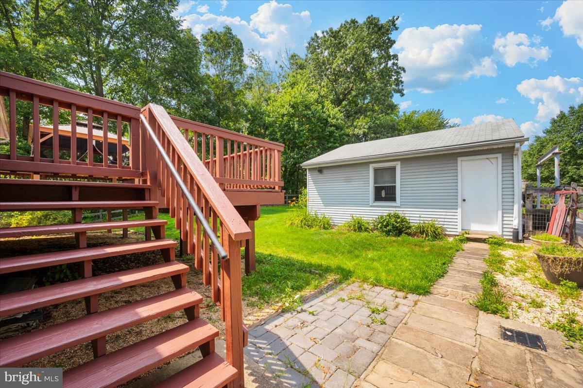 WISPERREN OAKS - Residential