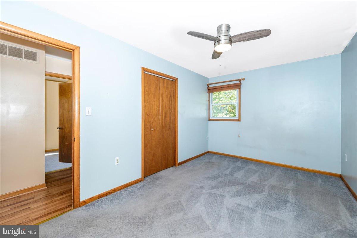 WISPERREN OAKS - Residential