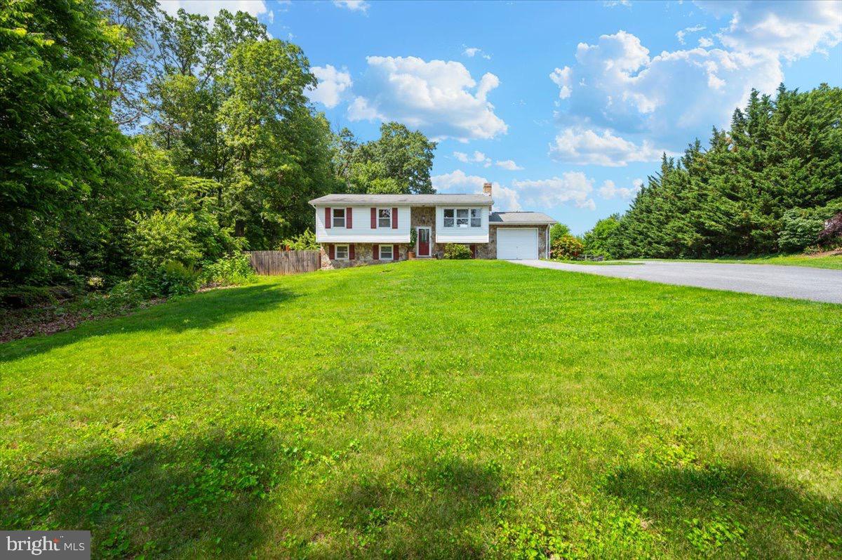 WISPERREN OAKS - Residential