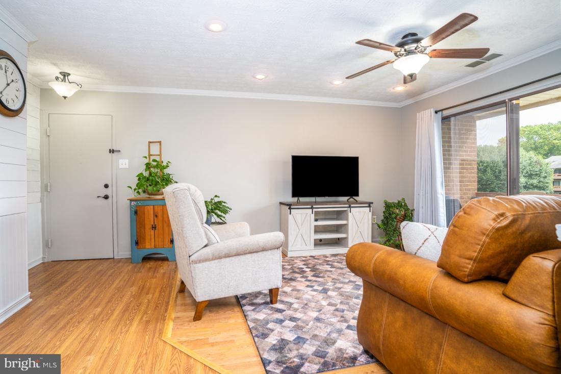 1002 SCARLET OAK COURT 3A