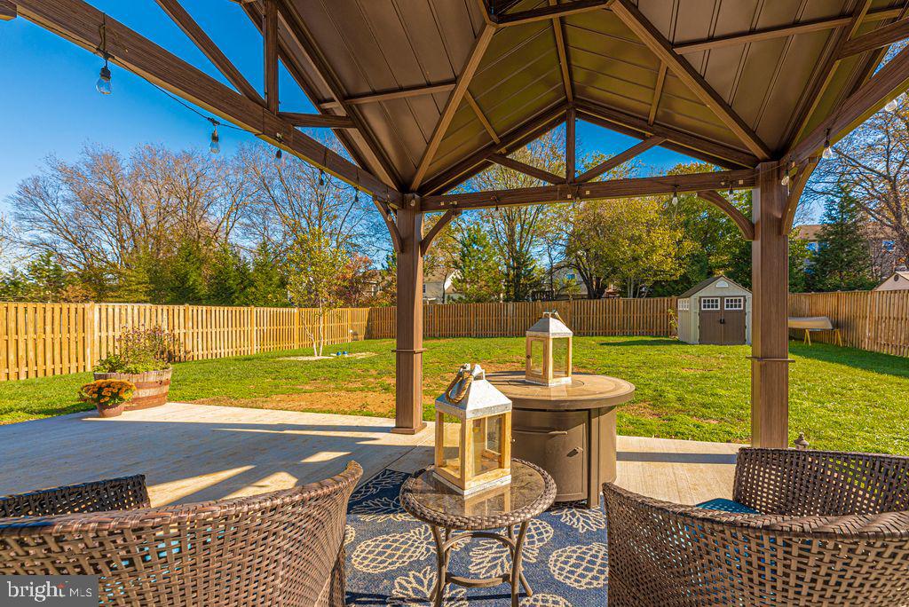 SUN MEADOW - Residential