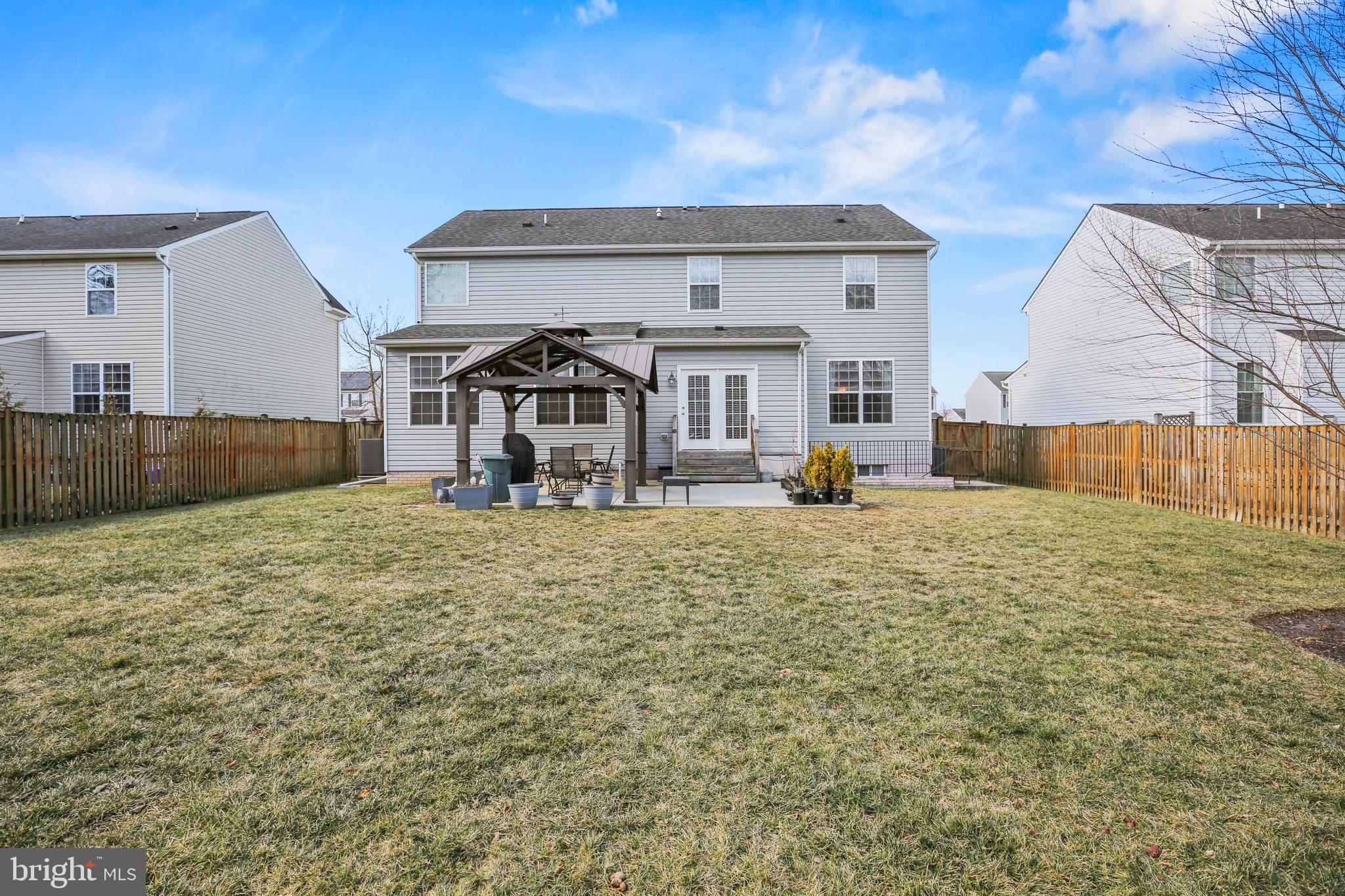 SUN MEADOW - Residential