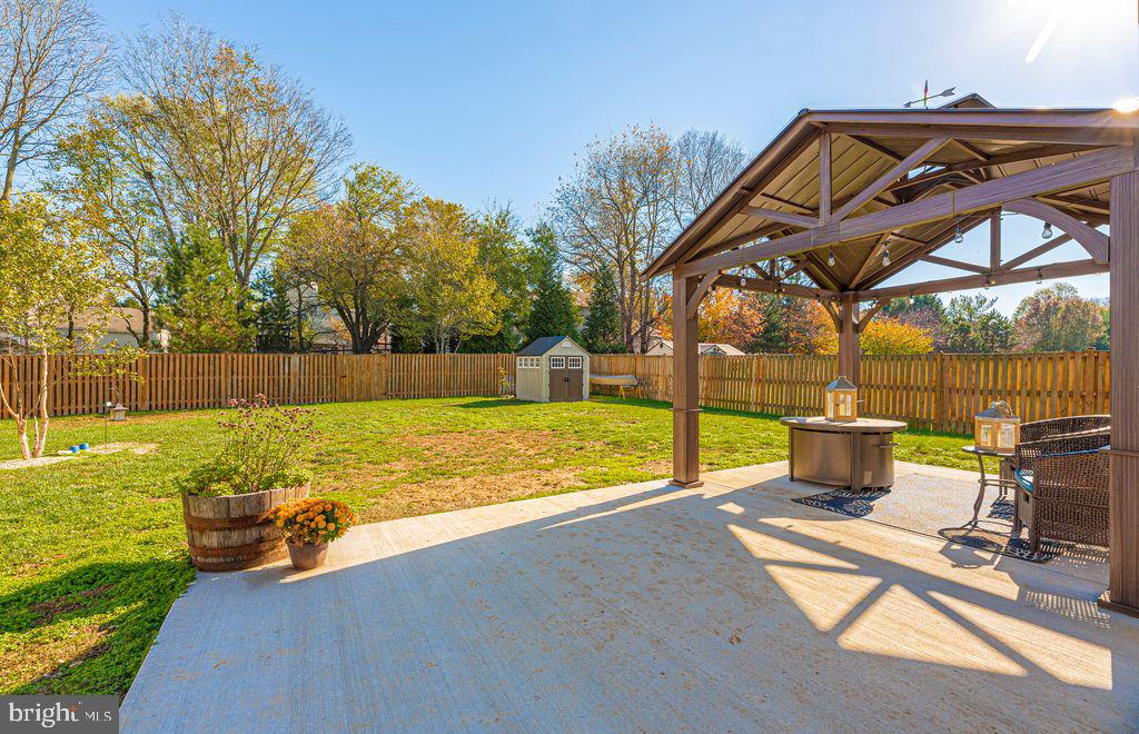 SUN MEADOW - Residential