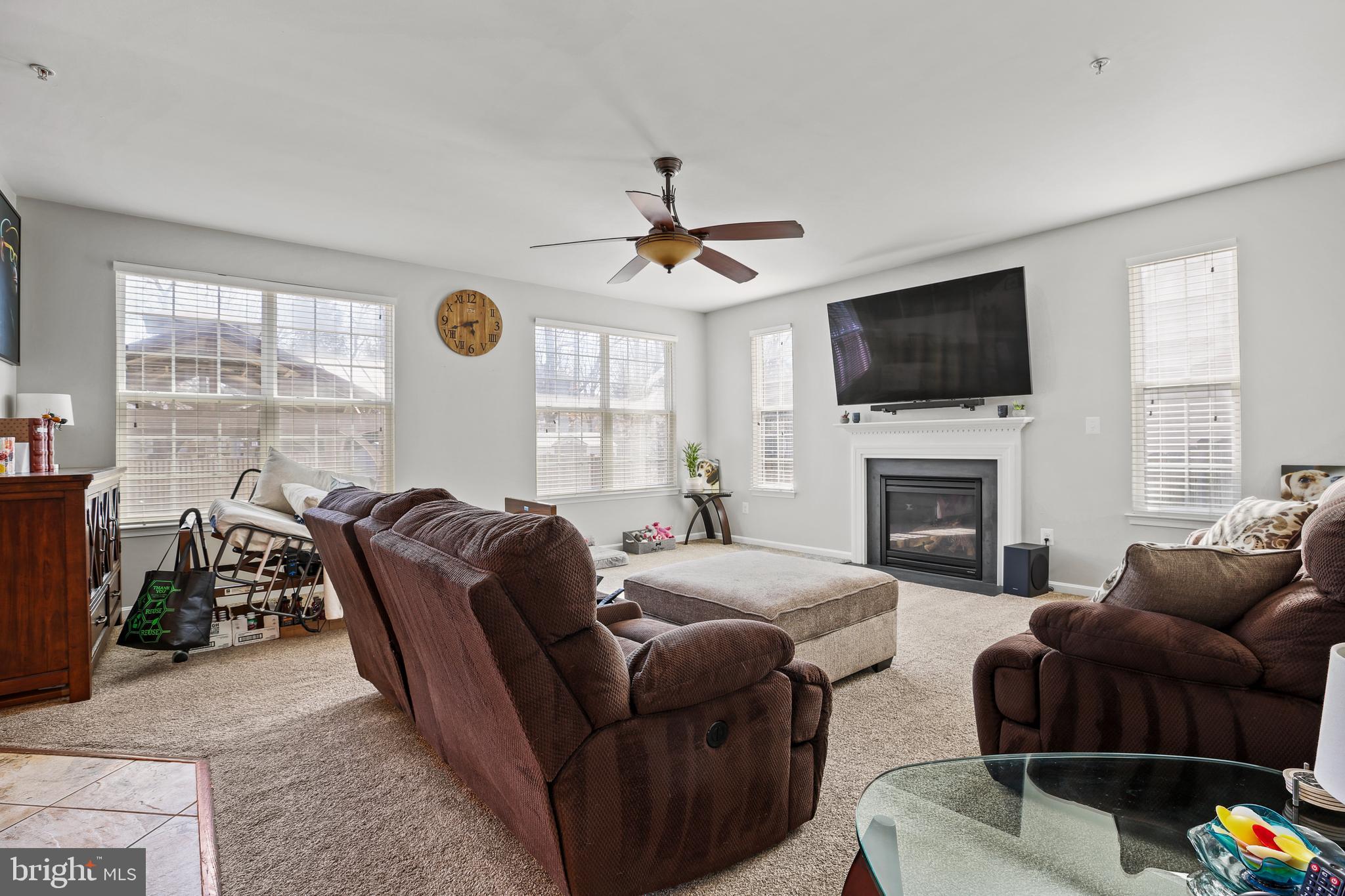 SUN MEADOW - Residential