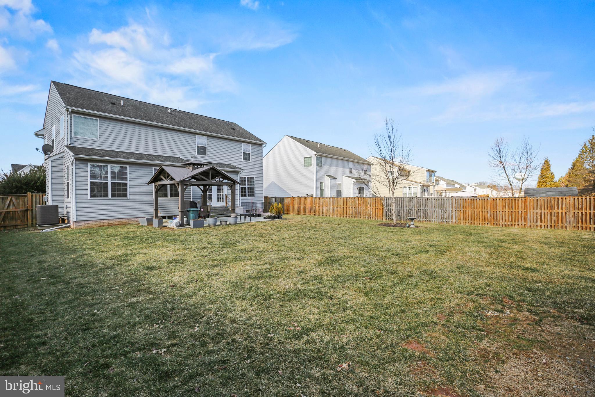 SUN MEADOW - Residential