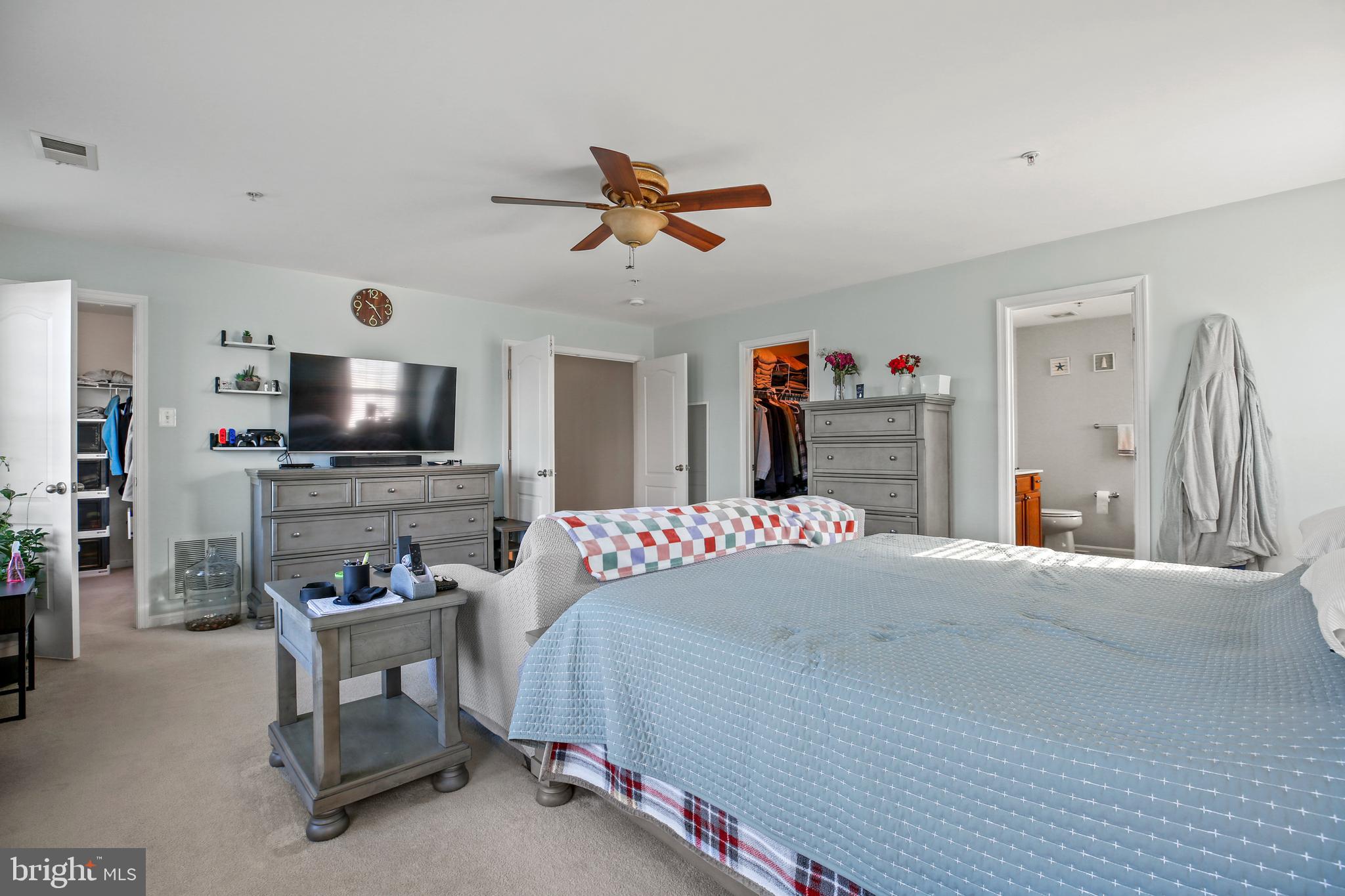 SUN MEADOW - Residential