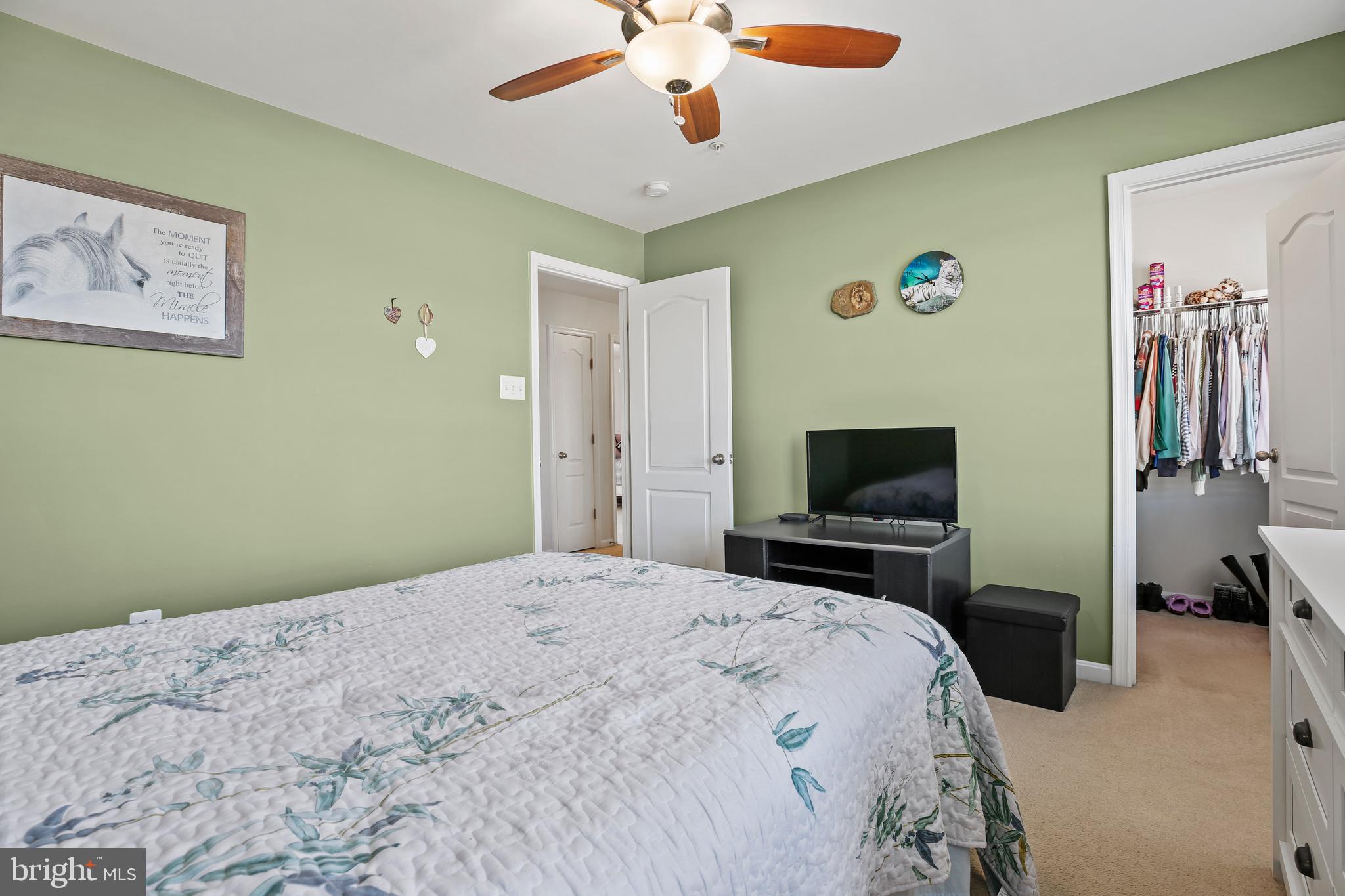 SUN MEADOW - Residential