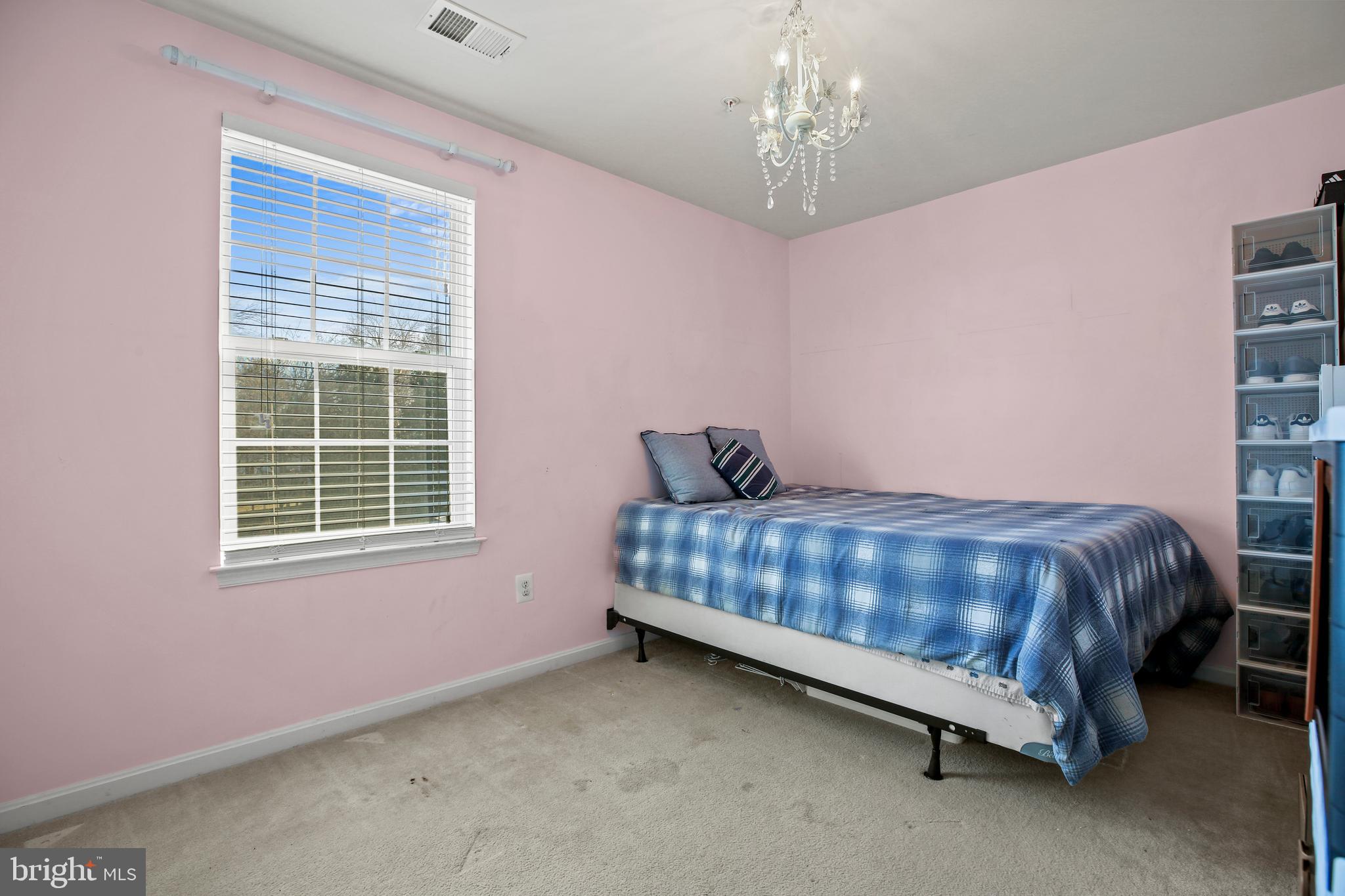 SUN MEADOW - Residential