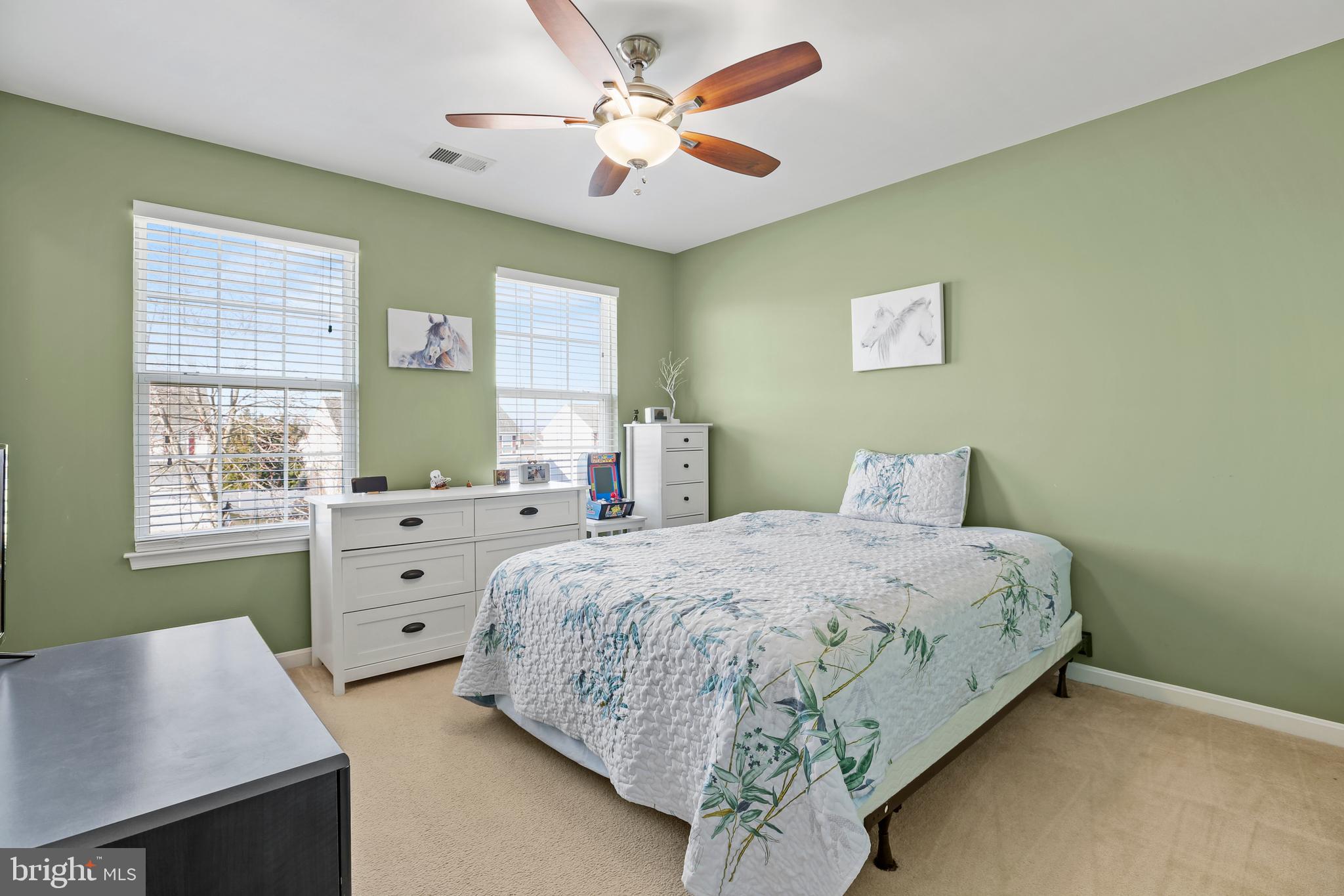 SUN MEADOW - Residential